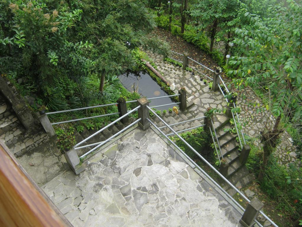 Deolo Cliff Eco Resort Kalimpong Exterior photo